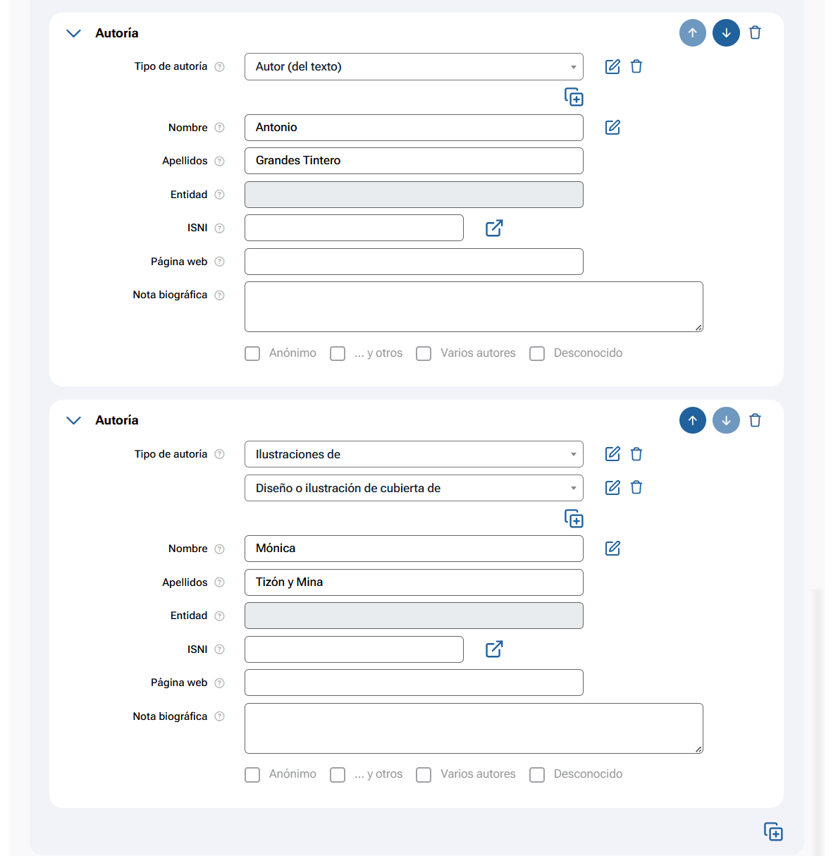 Libro con autoría de dos personas, una con un rol y otra con dos